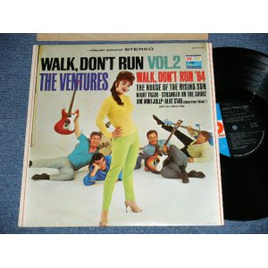 画像: WALK DON'T RUN VOL.2 : 2nd press Version NON SWEAT SHIRT  1967 Version US AMERICA  3rd press Version  "D Mark  Label" STEREO  