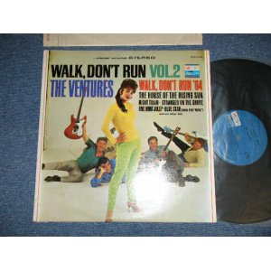 画像: WALK DON'T RUN VOL.2 : SWEAT SHIRT Version  1965 US AMERICA 2nd Press  "BLUE with BLACK PRINT Label"  