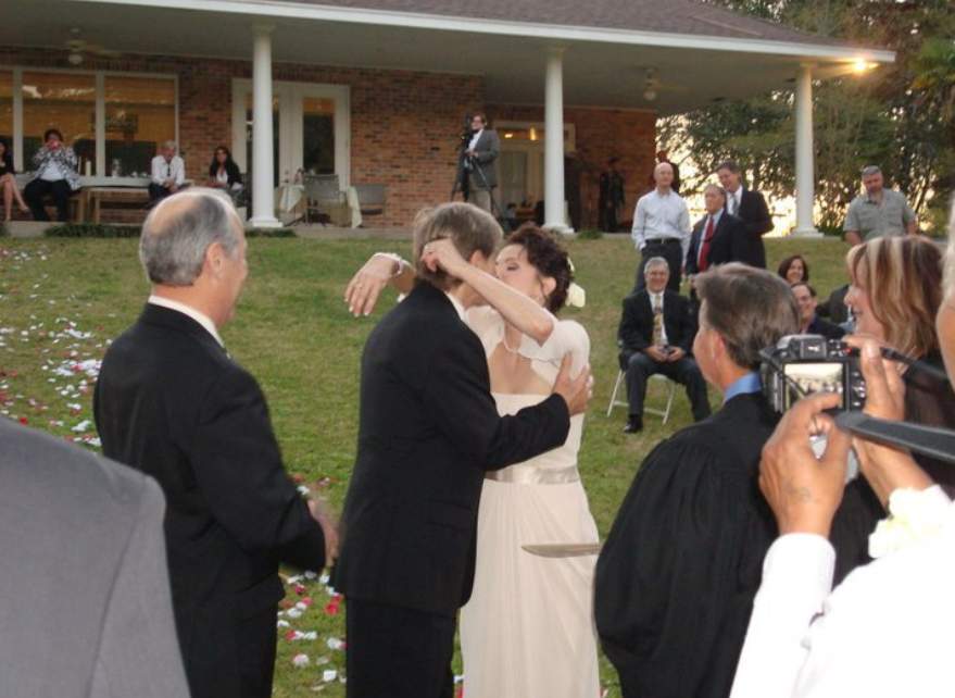画像: ジェリーの結婚の写真　2