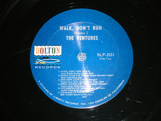 画像: WALK DON'T RUN VOL.2 : SWEAT SHIRT Version  1964 US AMERICA ORIGINAL "DARK BLUE with SILVER PRINT Label"  MONO