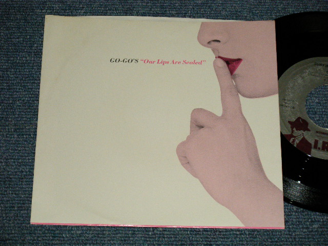 画像1: GO-GO'S - A) OUR LIPS ARE SEALED  B) SUIRFIN' & SPYIN' (With The VENTURES)   : 1981 US AMERICA ORIGINAL Used 7" 45 Single